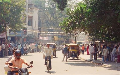 Avenue Road Bangalore will be night market soon with traffic till 6 pm ...