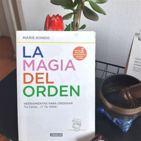 Librola Magia Del Orden De Marie Kondo Karen Peradotto