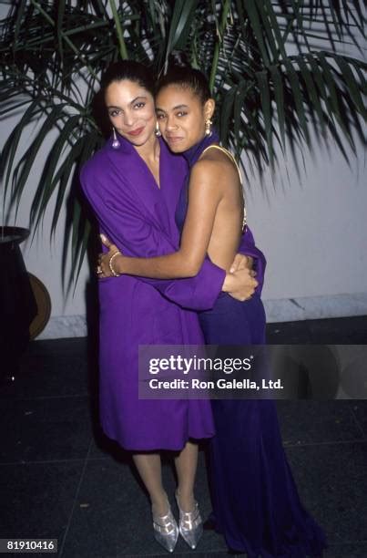 Jada Pinkett Smith 90s Photos And Premium High Res Pictures Getty Images