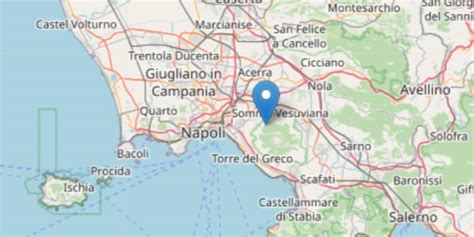 Terremoto A Napoli Paura Per Una Forte Scossa Avvertita In Citt