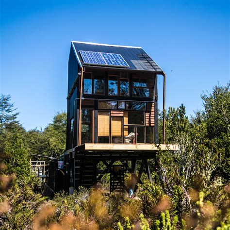 decmyk: ZeroCabin in Chile designed to operate off the grid