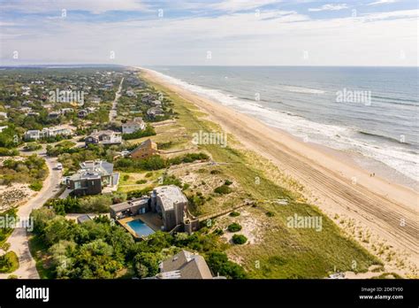 Aerial image of Amagansett beach and Atlantic Ocean Stock Photo - Alamy 