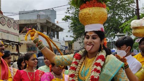 Secunderabad Bonalu Jogini Nisha Kranthi Bonam At Ujjaini