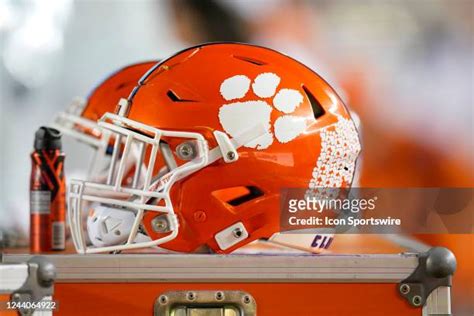 427 Clemson Tigers Helmet Stock Photos, High-Res Pictures, and Images ...