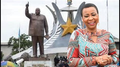 MAMAN OLIVE LEMBE PLEURE DEVANT CERCEUIL YA MZEE KABILA ET BOYOKA