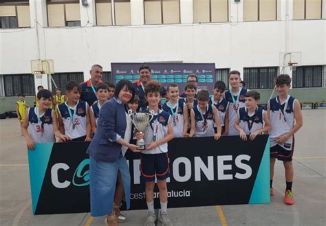 El RVG Distribuciones Ciudad de Córdoba campeón minibasket masculino