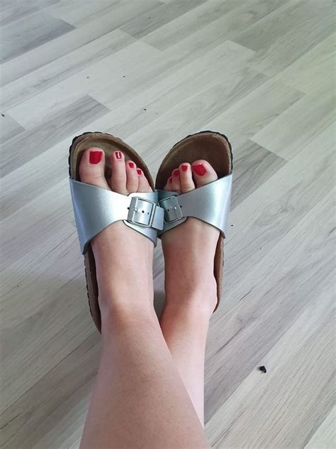 Pin Von Johhan Intgall Auf Birkenstock Frauenschuhe Füße Schöne Schuhe