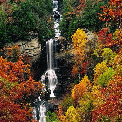 21 Spectacular Places All People Who Love Fall Colors Must Visit