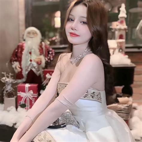 Hot girl X có vẻ ngoài nóng bỏng bị từ chối hẹn hò vì ở xa hơn km Báo Dân trí
