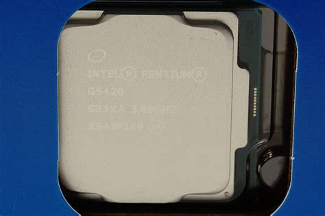 Buy Intel Pentium Gold G5420 Processor (4M Cache, 3.80 GHz) at Best ...
