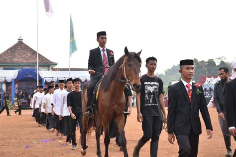 Pondok Pesantren Darunnajah Sekolah Islam Modern Berasrama