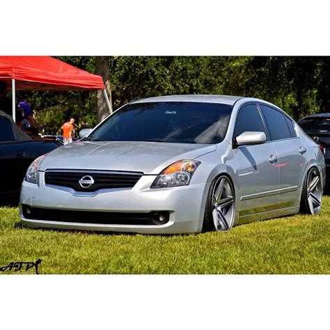 Nissan Altima Custom Wheels 20x10 5 ET 30 Tire Size 245 30 R20 X ET