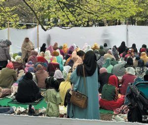 Ramadan Anche A Mestre Le Donne Chiuse In Un Recinto V X