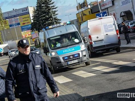 Krosno Zderzenie Nauki Jazdy Tira I Dostawczaka