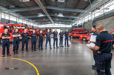 Photo De RASSEMBLEMENT DE LA GARDE SAPEURS POMPIERS CSP D AUXERRE