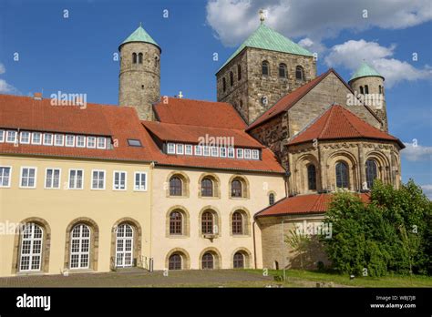 Church St Michael Hildesheim Fotos Und Bildmaterial In Hoher