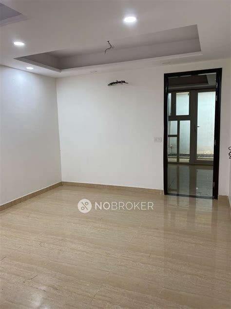 Ashok Vihar Sector Rent Without Brokerage Semi Furnished Bhk