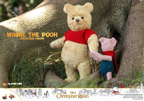 Hot Toys MMS502 Christopher Robin Winnie The Pooh Collectible Figure