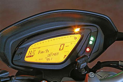 Vergeich Mittelklasse Naked Bikes