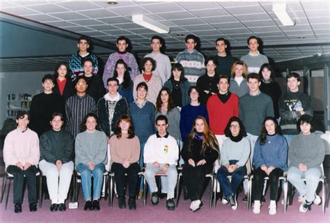 Photo de classe Terminale STT comptabilité gestion de 1994 Lycée Saint