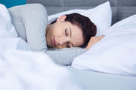 This Is the Best Sleeping Temperature to Boost Your Metabolism | Reader's Digest