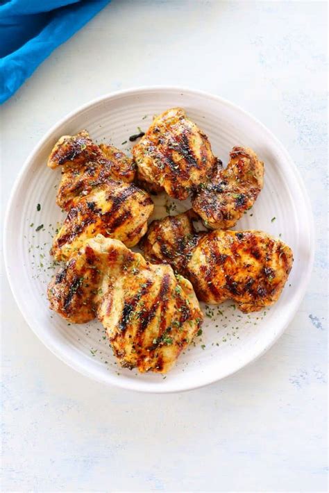 Easy Grilled Chicken Thighs Crunchy Creamy Sweet