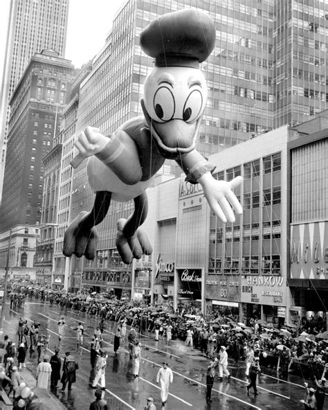 30 Vintage Photographs Of The Macys Thanksgiving Day Parade Balloons