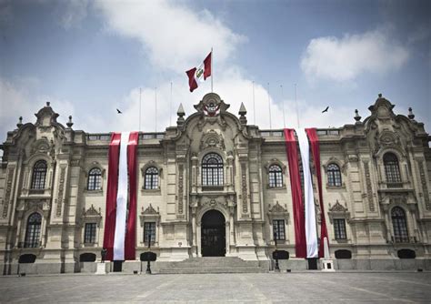 Los Tres Poderes Del Estado — Grupo Casa Lima