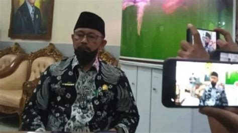 Dprd Indramayu Proses Pengunduran Diri Wabup Lucky Hakim