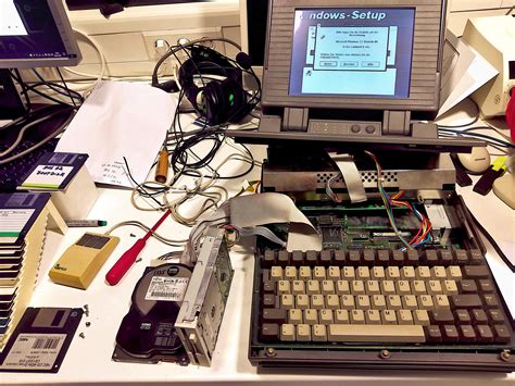 80s/90s retro: probably the weirdest (notebook) keyboard layout I've