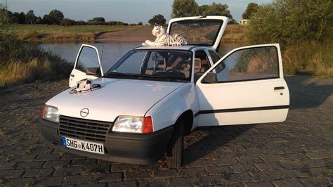 Opel Kadett E Cc Oldtimer Baujahr Ps Kulturgut Kadett E