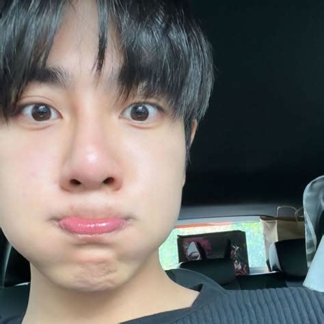 Pin By Liz On Earthmix Boyfriend Imagines Cute Gay Gmmtv Actors