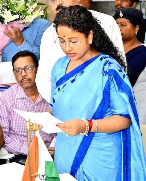 Ranchi Jharkhand Mukti Morcha Jmm Leader Kalpana Soren Takes Oath As Member Of Jharkhand