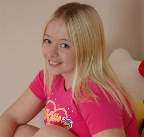 Chubby Teen Nude Pictures