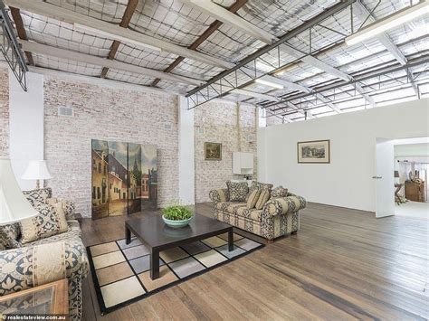 This Amazing Warehouse Conversion Boasts Nine Bedrooms Daily Mail Online