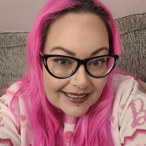 Mum-of-four shares genius £2 budget gift hack to impress guests this