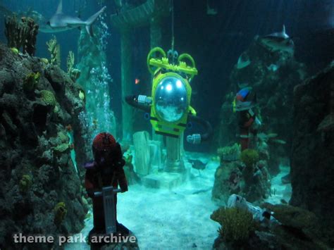 Sea Life Aquarium at LEGOLAND California | Theme Park Archive