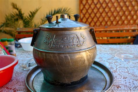Чем афганский казан отличается от обычного, и почему еда в нем ...