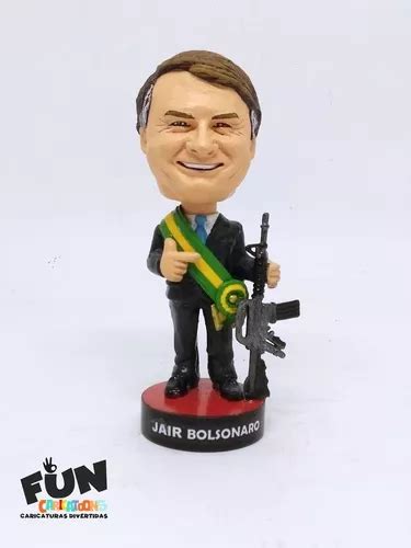 Boneco Caricatura Bolsonaro Presidente Balan A A Cabe A