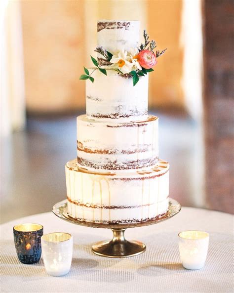 A Flower Filled Spring Wedding In Texas Beautiful Wedding Cakes