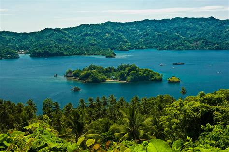 5 Tempat Wisata yang Luar Biasa Indah di Sulawesi Utara - Sulawesi Utara