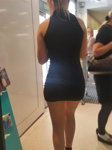 Milf In Shorts Subway Creepshot Closeup Sexy Candid Girls Hot Sex Picture