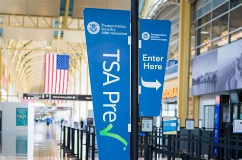 How To Get Through Airport Security Faster And Other Tsa Insider Tips