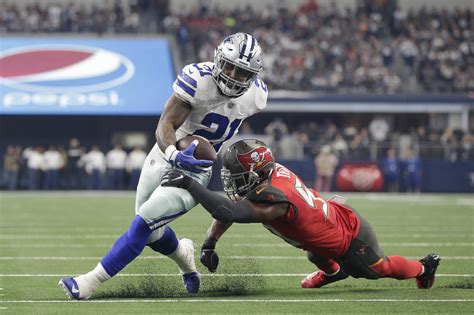 Time to pay (and deploy) Ezekiel Elliott like the game-changer he is