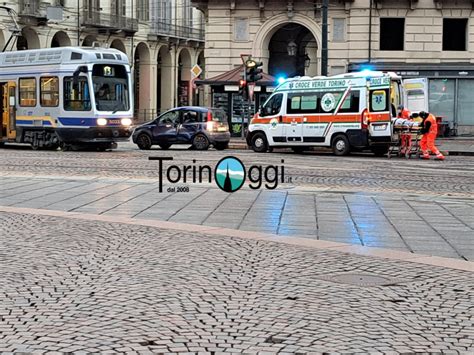 Incidente Questa Mattina In Piazza Castello Tram Contro Auto Quasi All