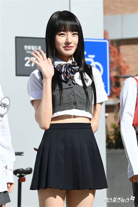 Ive And Le Sserafims ‘knowing Bros Outfits Spark Discussion—heres Why