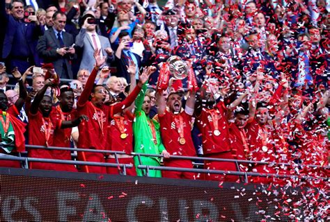 Chelsea Liverpool Lift Fa Cup Title To Equal Man United Trophy