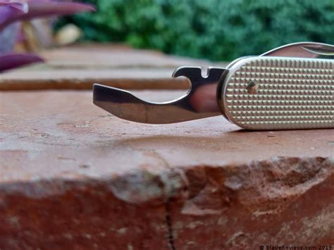 Victorinox Bantam Alox Review | BladeReviews.com
