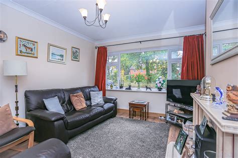 3 Bedroom Semi Detached House For Sale In Kenilworth Road Balsall