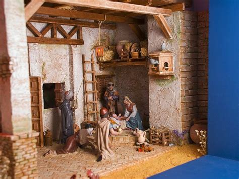 Un Belén en forma de diorama Belenes Belenes navideños Casas para